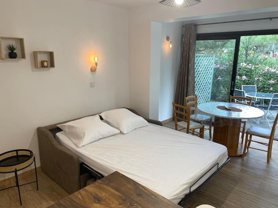 Appartement Residence Vacances Amandier Arles Ngoại thất bức ảnh