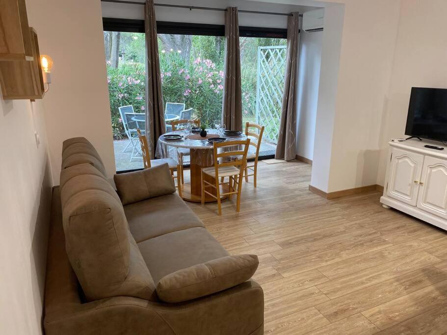 Appartement Residence Vacances Amandier Arles Ngoại thất bức ảnh